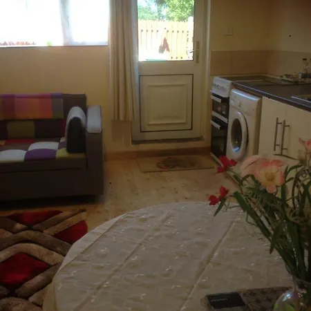 Valentia House * Arklow